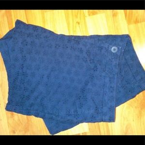 Blue lace eyelet shorts